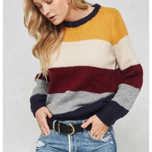 Sweaters - Color Block Round Neckline Knit Sweater